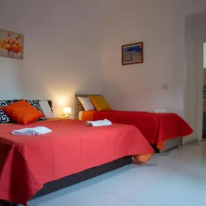  Apartment Domus Anticaglia By Domusextra